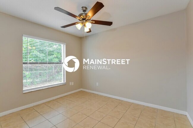 Building Photo - 3 Bedroom Pet-Friendly Home in Deltona, FL with Main Street Renewal