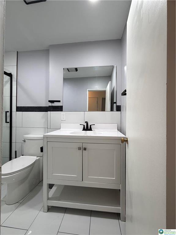 Building Photo - 689 W Brookdale St