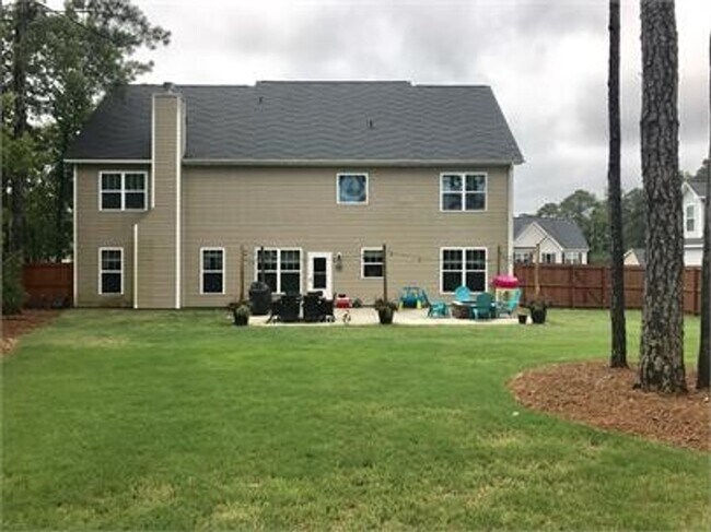 Building Photo - Carolina Lakes Gated Community!!
