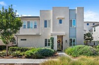 Building Photo - 124 Sculpture