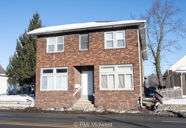 Primary Photo - Cozy 2 Bed Apartment in Indianapolis with ...