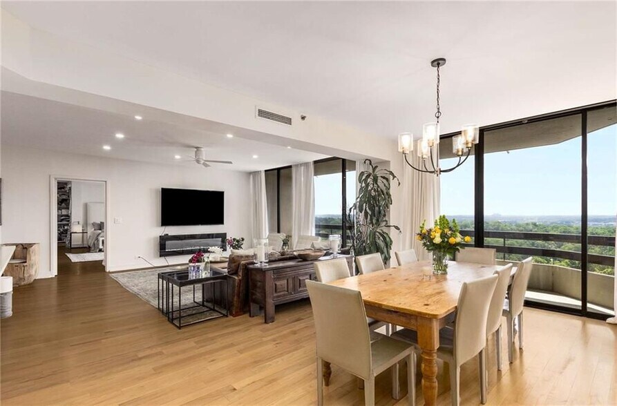 Building Photo - 2660 Peachtree Rd