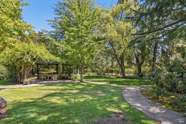 Building Photo - 1819 Zinfandel Ln