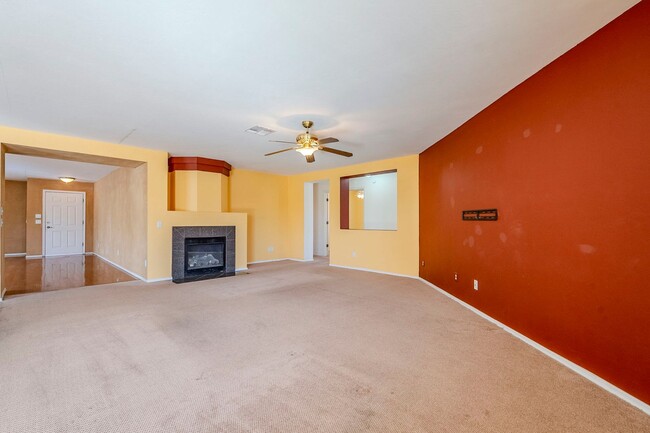 Building Photo - Your Private Oasis Awaits: Spacious 3-Bedr...