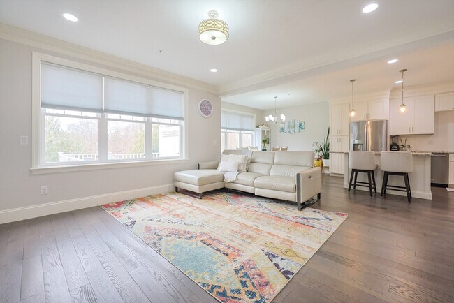 Building Photo - 8 Riverstone Way