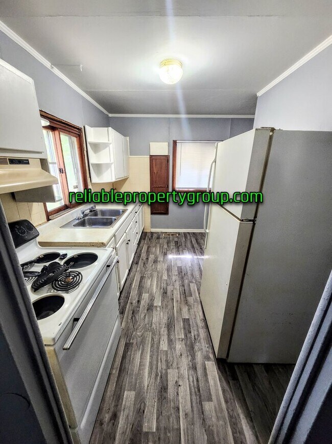 Building Photo - New Listing in Fort Wayne