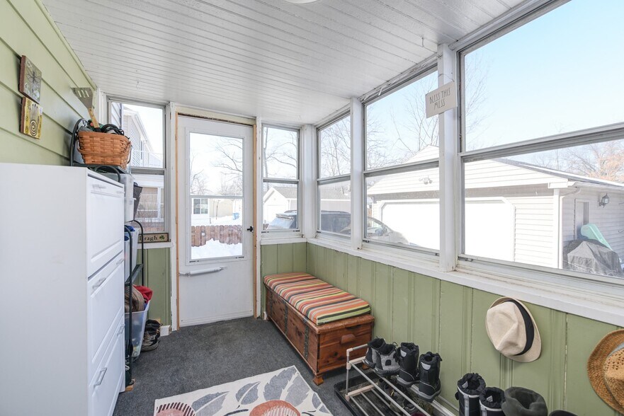 Building Photo - 24214 Knickerbocker Rd