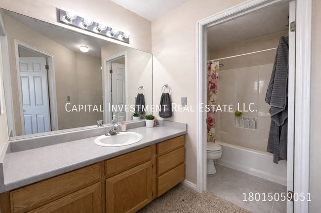 Building Photo - 6901 Florentine Way