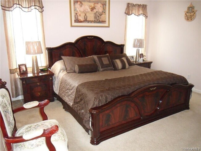 Building Photo - 6 Blackmoor Ct