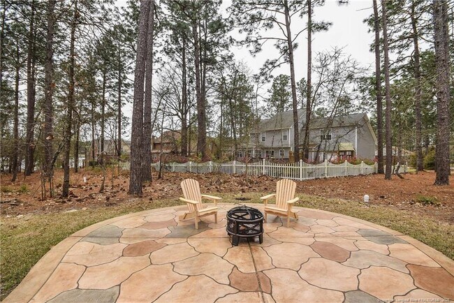 Building Photo - 24 Nassau Ln