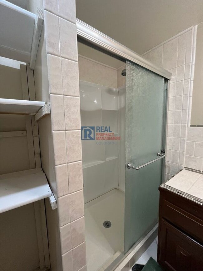 Building Photo - 1470 S Quitman St