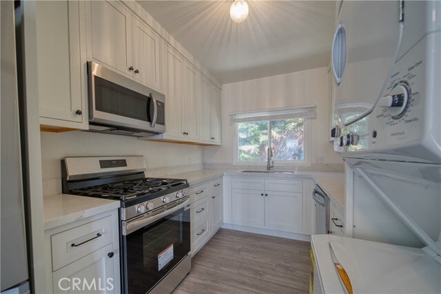 Building Photo - 926 Manhattan Beach Blvd