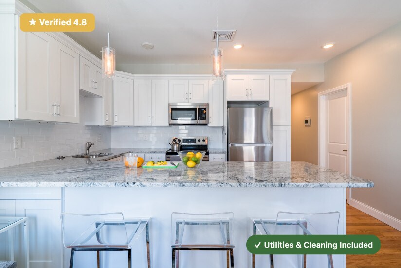 Building Photo - Furnished Private Bedroom in South Boston