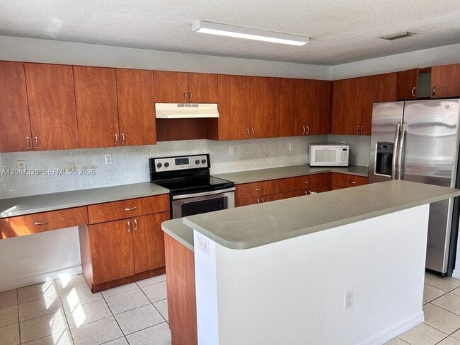 Building Photo - 15226 SW 30th Terrace