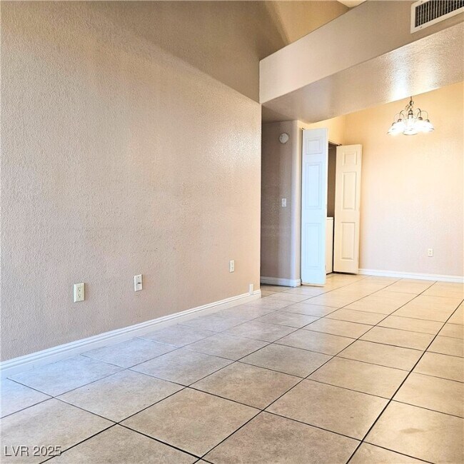 Building Photo - 2120 Ramrod Ave