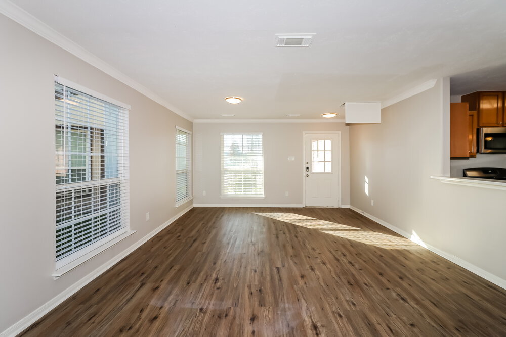 Building Photo - 2406 Glenholly Park Dr