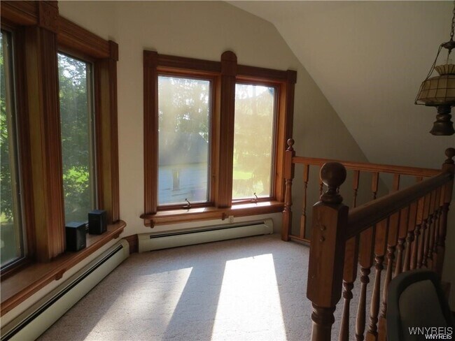 Building Photo - 2885 Hess Rd