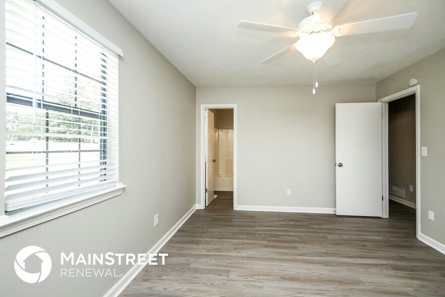 Building Photo - 2212 Cedar Creek Ln