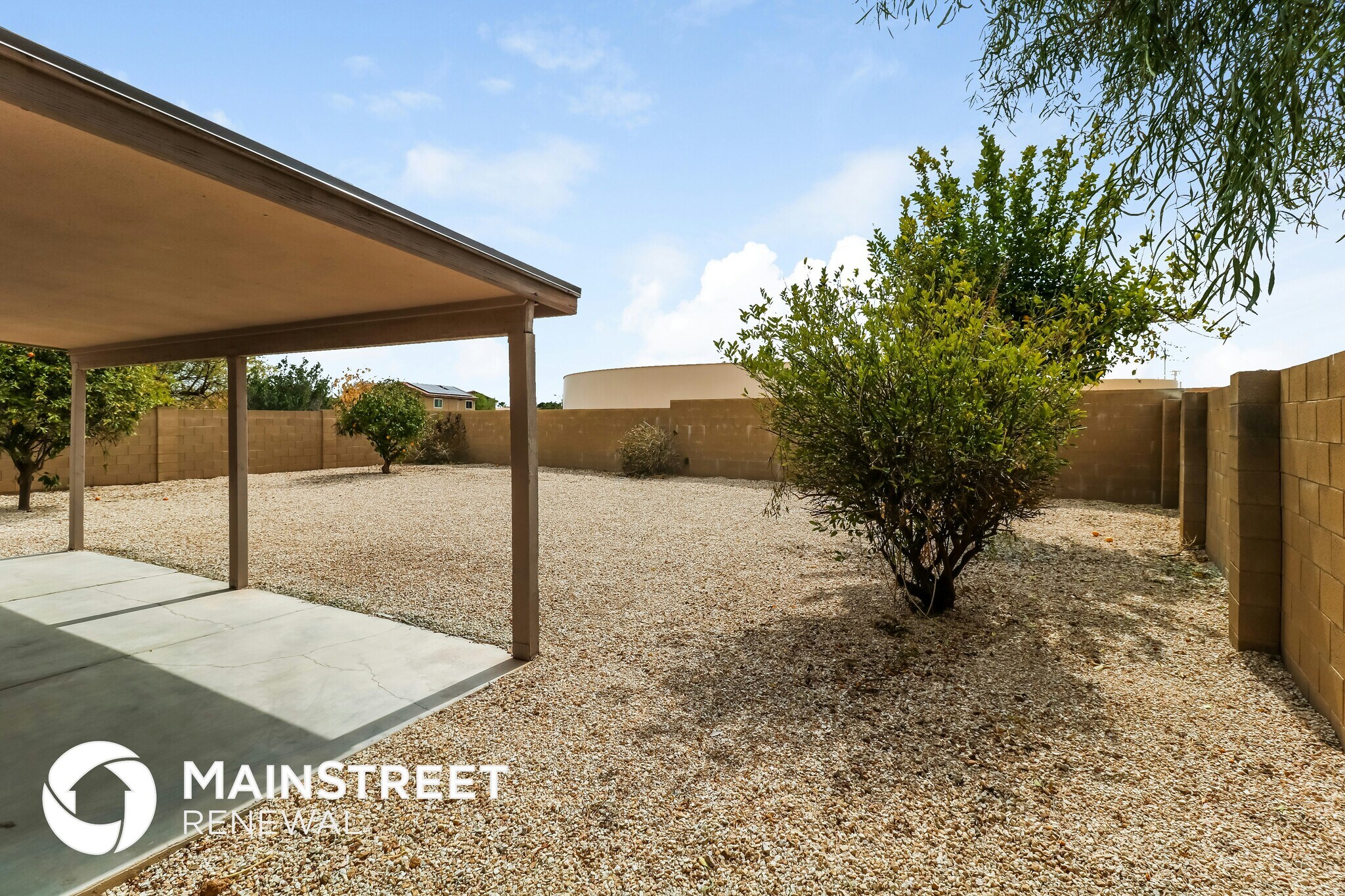 Building Photo - 15919 W Tasha Dr