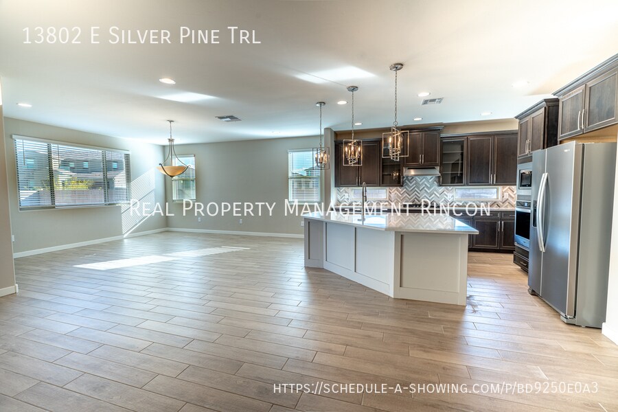 Building Photo - 13802 E Silver Pne Trl