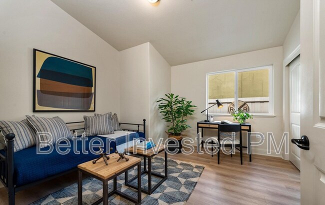 Building Photo - 14636 Jomark Ln