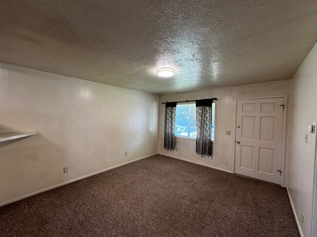 Building Photo - (1X) 3480-3482 D Street [PRM: Renee]