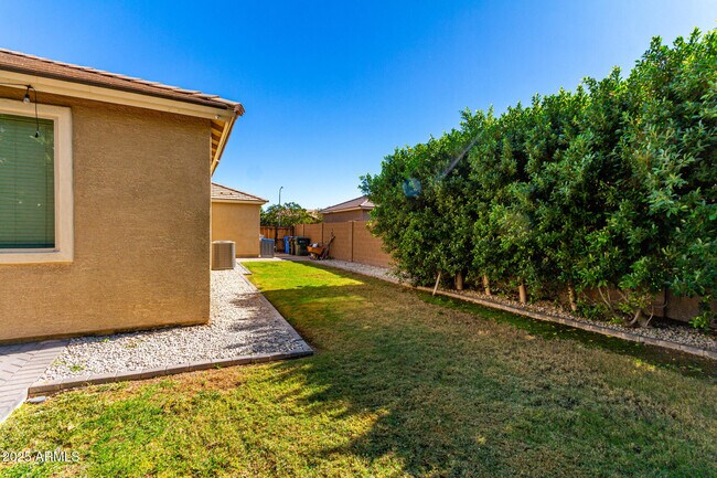 Building Photo - 9008 S 55th Dr