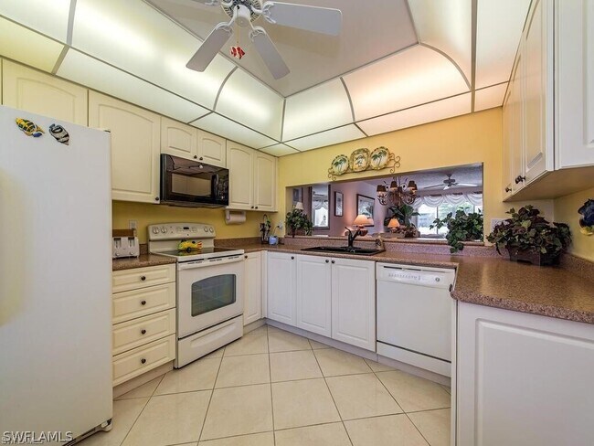 Building Photo - 5932 Cranbrook Way