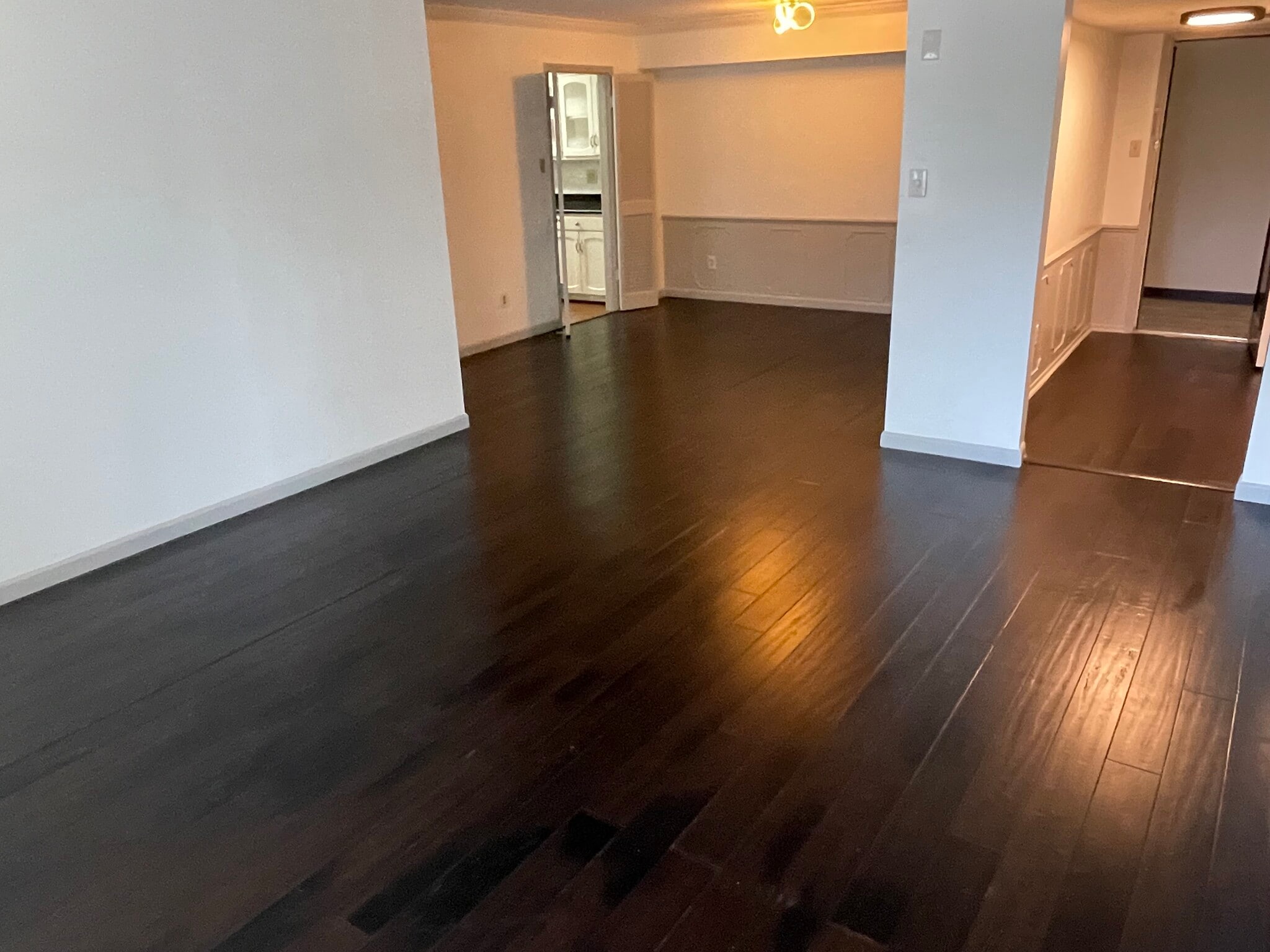 Dining Area - 361 N Post Oak Ln
