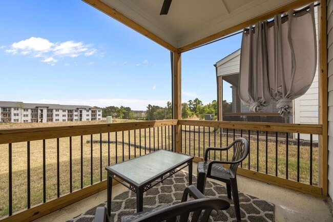 Building Photo - Stylish & Spacious Home in Prime Durham Location – Modern Living with Comfort & Convenience