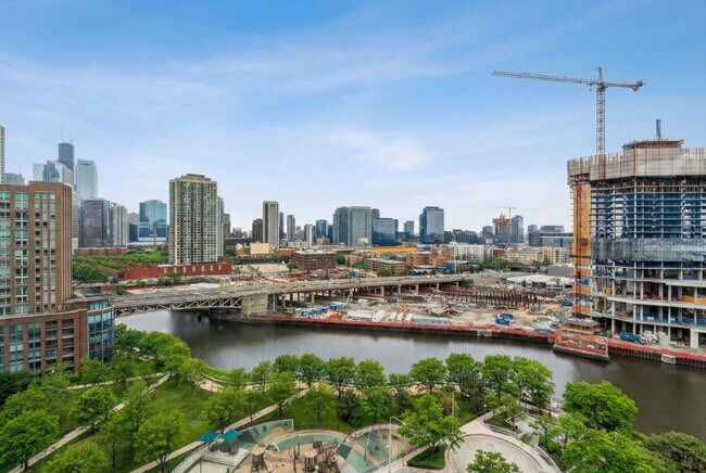 Building Photo - 510 W Erie St