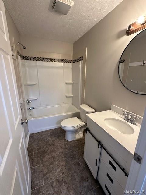 Building Photo - 157 E 6th St