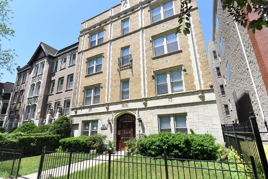 Primary Photo - 640 W Wrightwood Ave