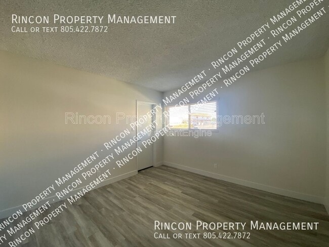 Building Photo - 555 Skyline Rd