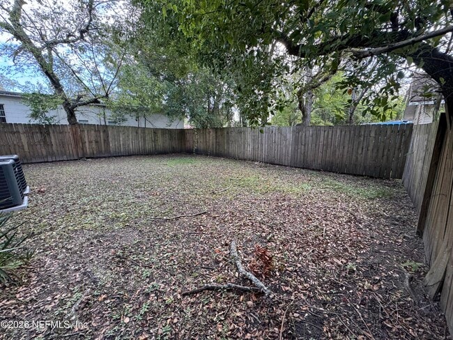 Building Photo - 4114 Moncrief Rd