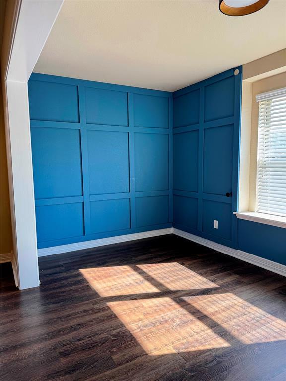 Building Photo - 220 Derek Ln