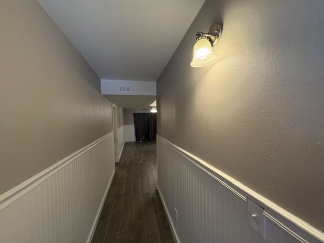 Building Photo - 209 Miracle Strip Pkwy