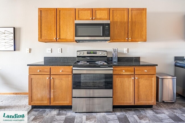 Building Photo - 200 Seneca St