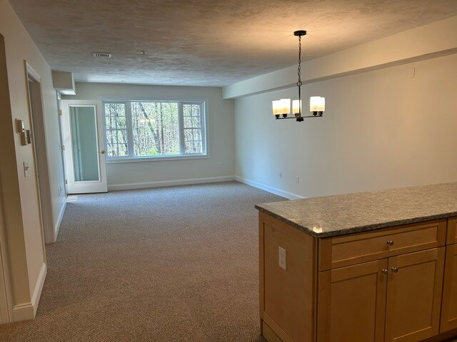 Building Photo - 28 Green Leaves Dr