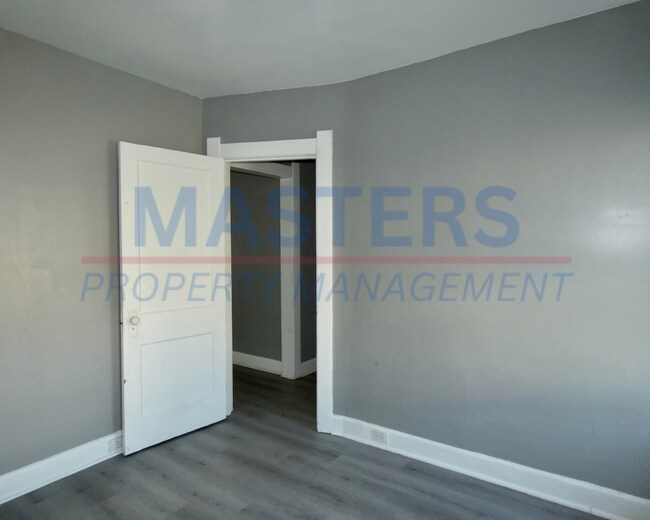 Building Photo - 1702 Hurd St