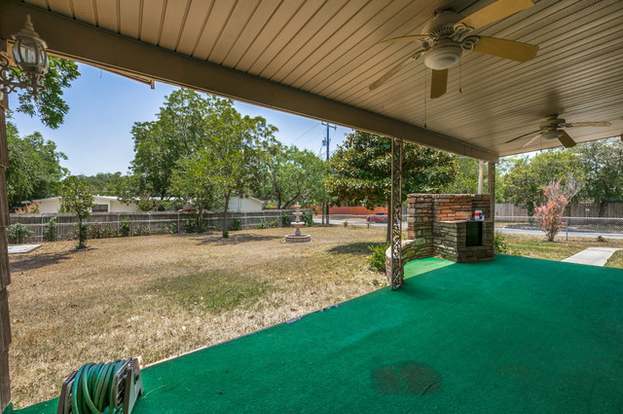 Building Photo - 600 Antler Dr