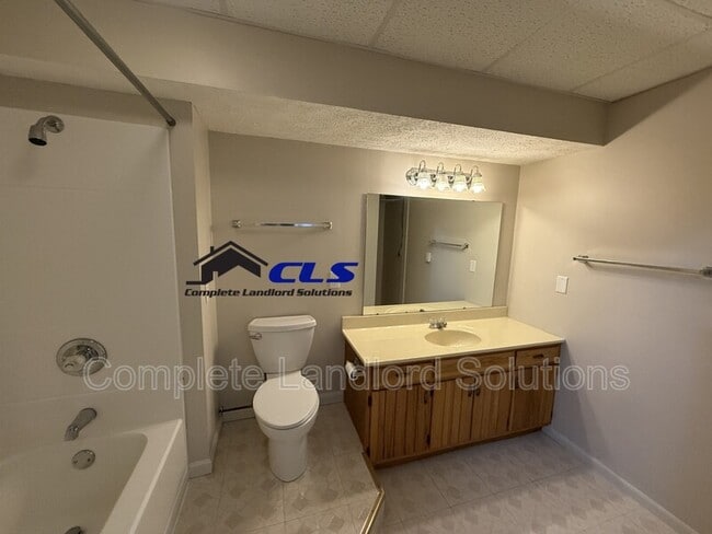 Building Photo - 1752 E Morgan Dr