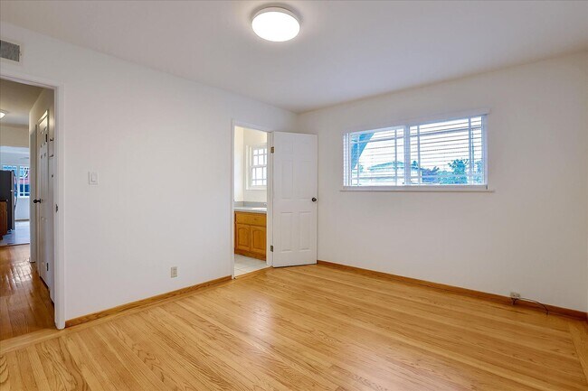 Building Photo - Santa Clara Home near Apple, Kaiser and Ma...