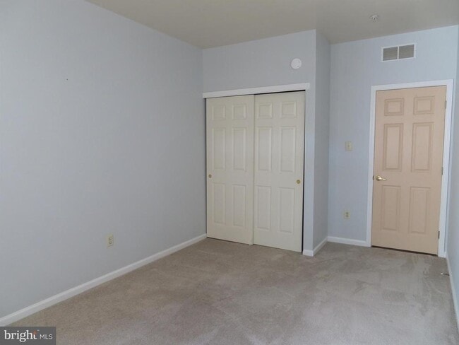Building Photo - 113 Dresher Woods Dr