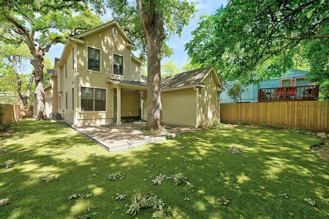 Building Photo - 4513 Avenue F