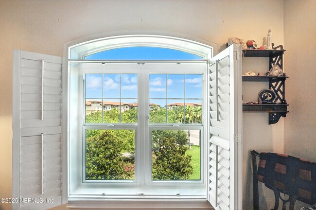 Building Photo - 4300 S Beach Pkwy