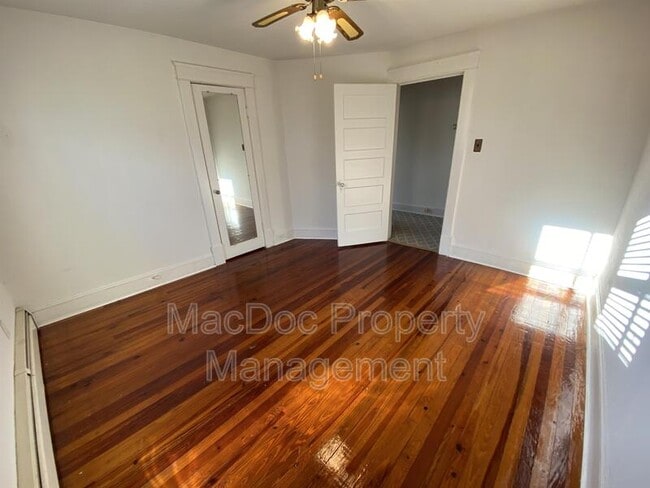 Building Photo - 885 Truslow Rd