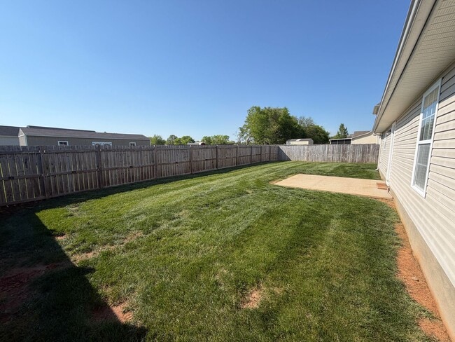 Building Photo - BEAUTIFUL HOME!!!