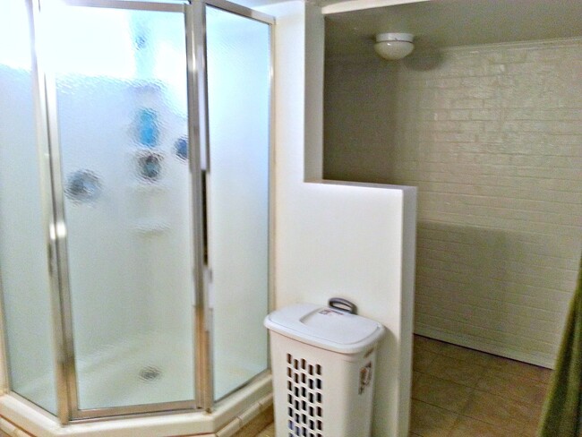 Building Photo - 3 BR / 2 BA Outdoor lovers dream! Near For...