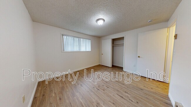 Building Photo - 715 Kimball Rd